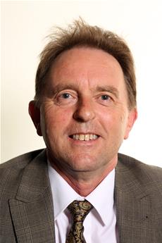 Profile image for Councillor Derek Mortimer
